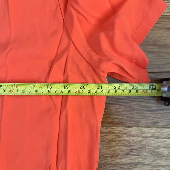 Alexis Sarah Blouse Womens Large Orange Short Sleeve Gold Metal V-Neck Cut-Out - Picture 6 of 7